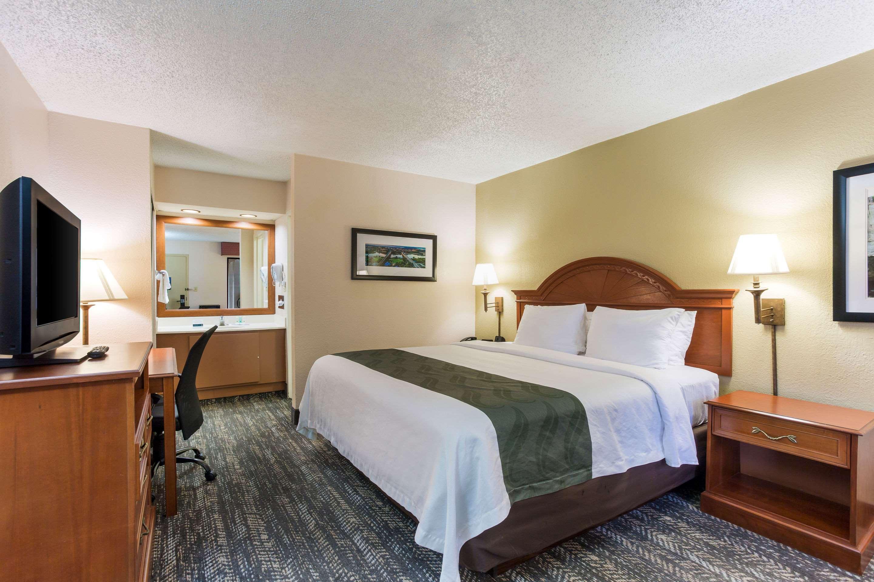 Quality Inn - Hamilton Place Чаттануга Экстерьер фото