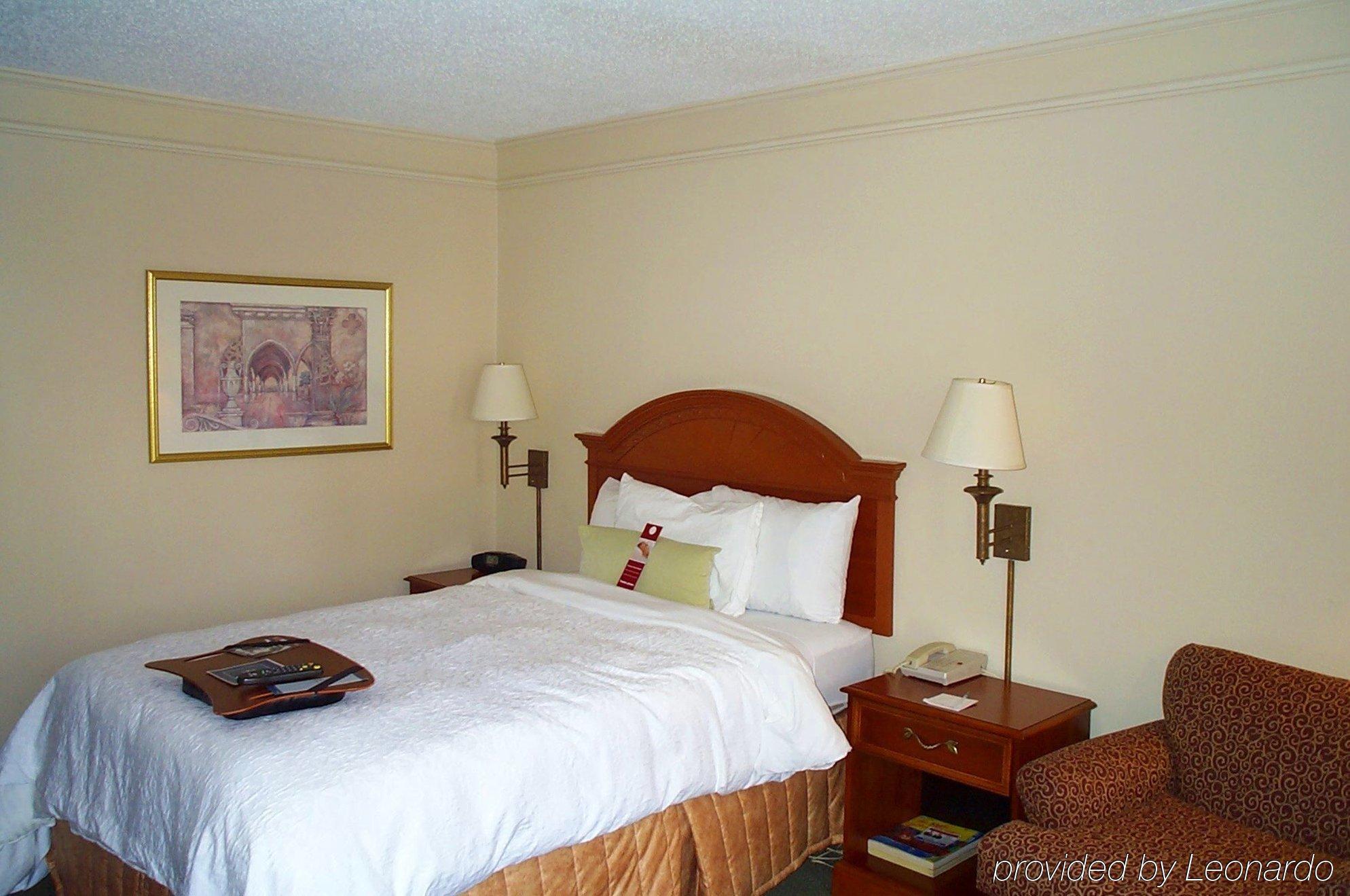 Quality Inn - Hamilton Place Чаттануга Номер фото