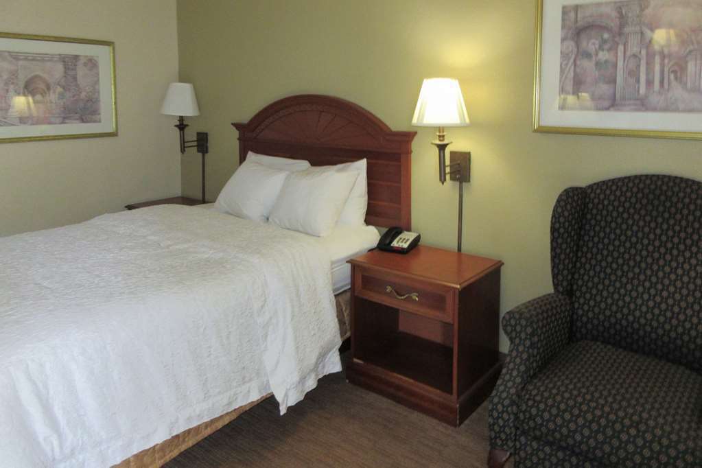 Quality Inn - Hamilton Place Чаттануга Номер фото